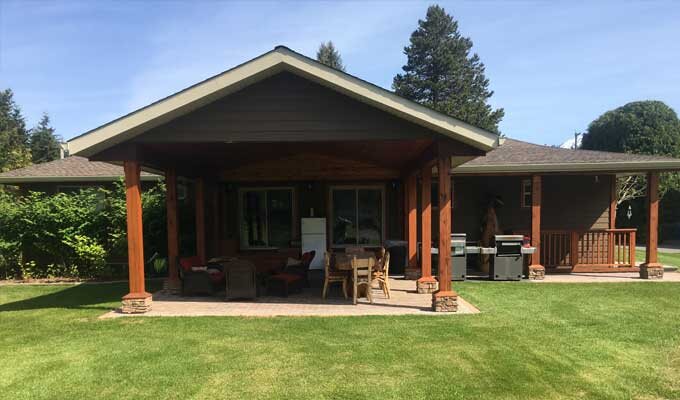 Skeena fishing lodge accommodation exterior